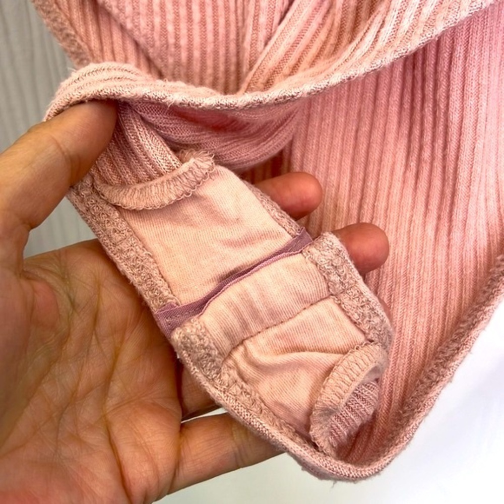 Free People - Cozy Up With Me Pink Salt Ribbed Long Sleeve Deep V Bodysuit Small - Picture 9 of 12